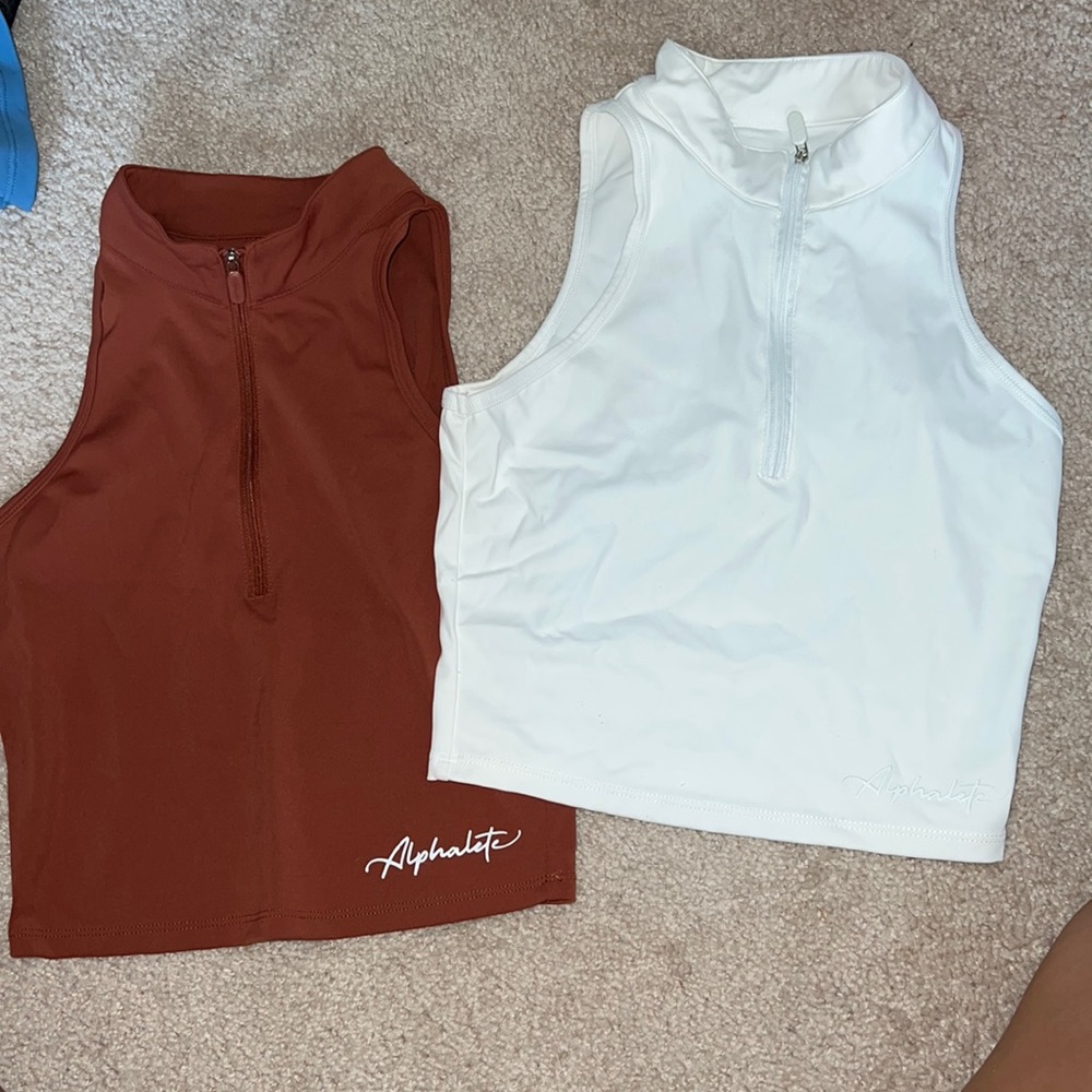 Size small alphabets tops